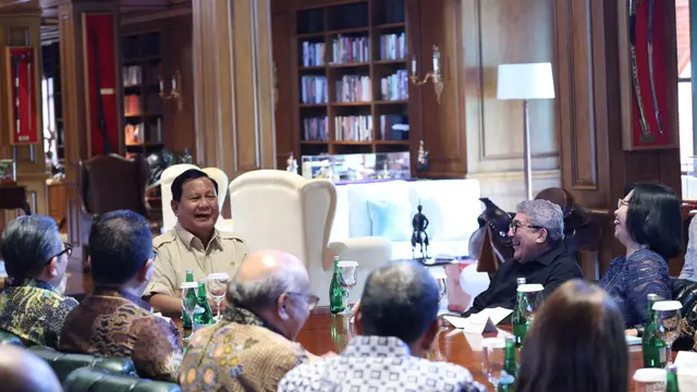 Prabowo Diskusi Bareng Pimpinan Media di Hambalang